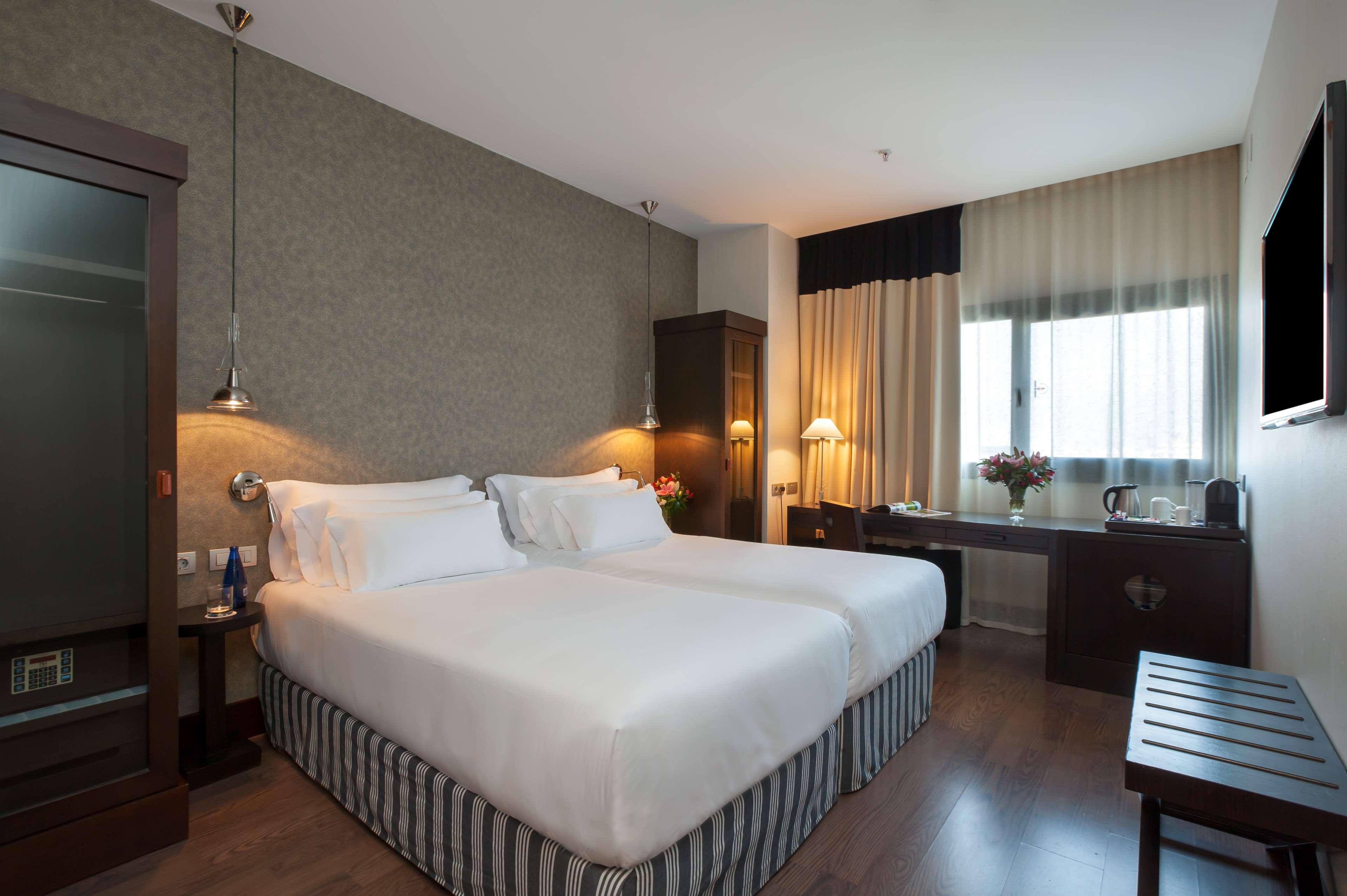 Nh Collection Sevilla Bagian luar foto