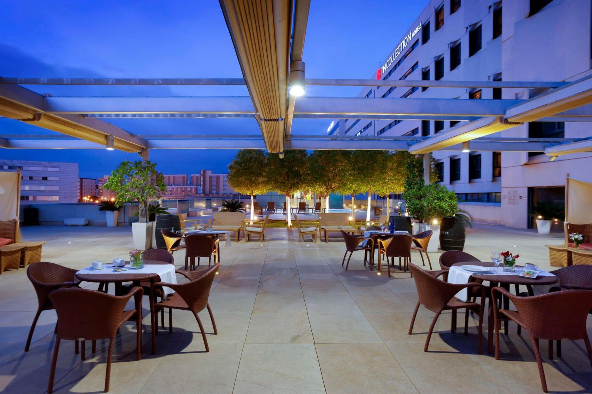 Nh Collection Sevilla Bagian luar foto