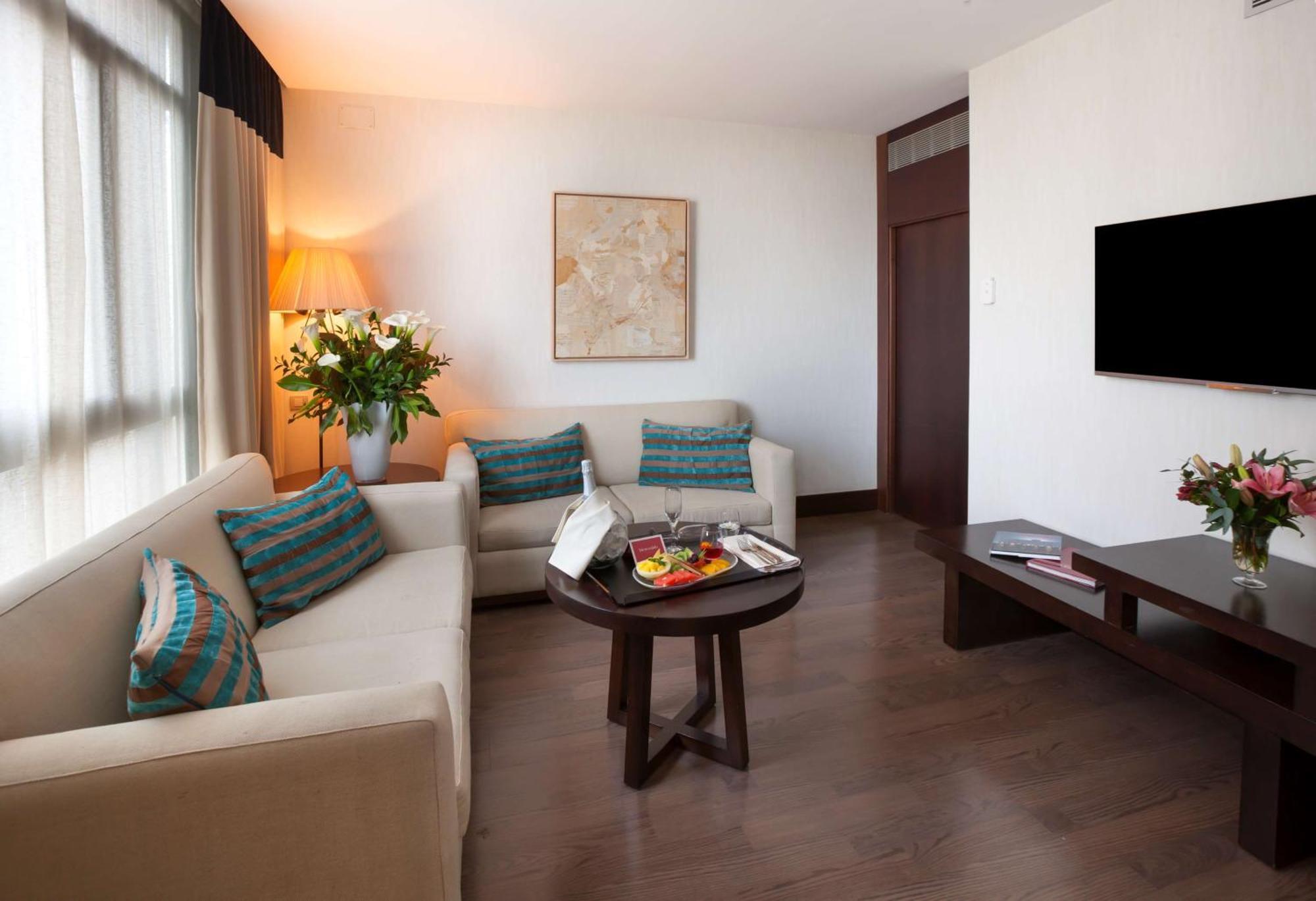 Nh Collection Sevilla Bagian luar foto